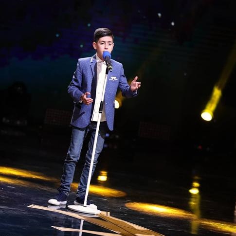 دانلود آهنگ بمون از مجید معظمی