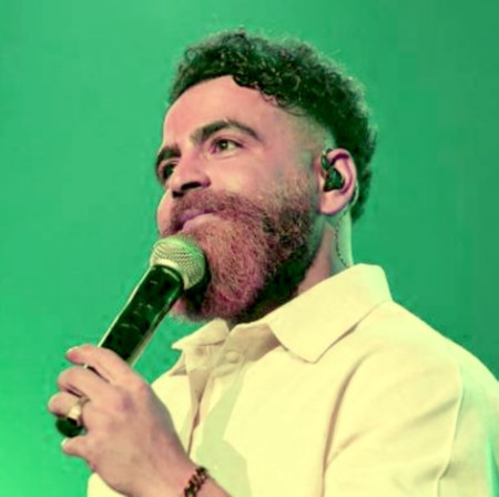 دانلود آهنگ من اینجام و تو اونجایی (دلی) از معین زد