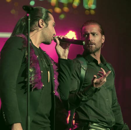 دانلود آهنگ پارادوکس (دلی) از ماکان بند